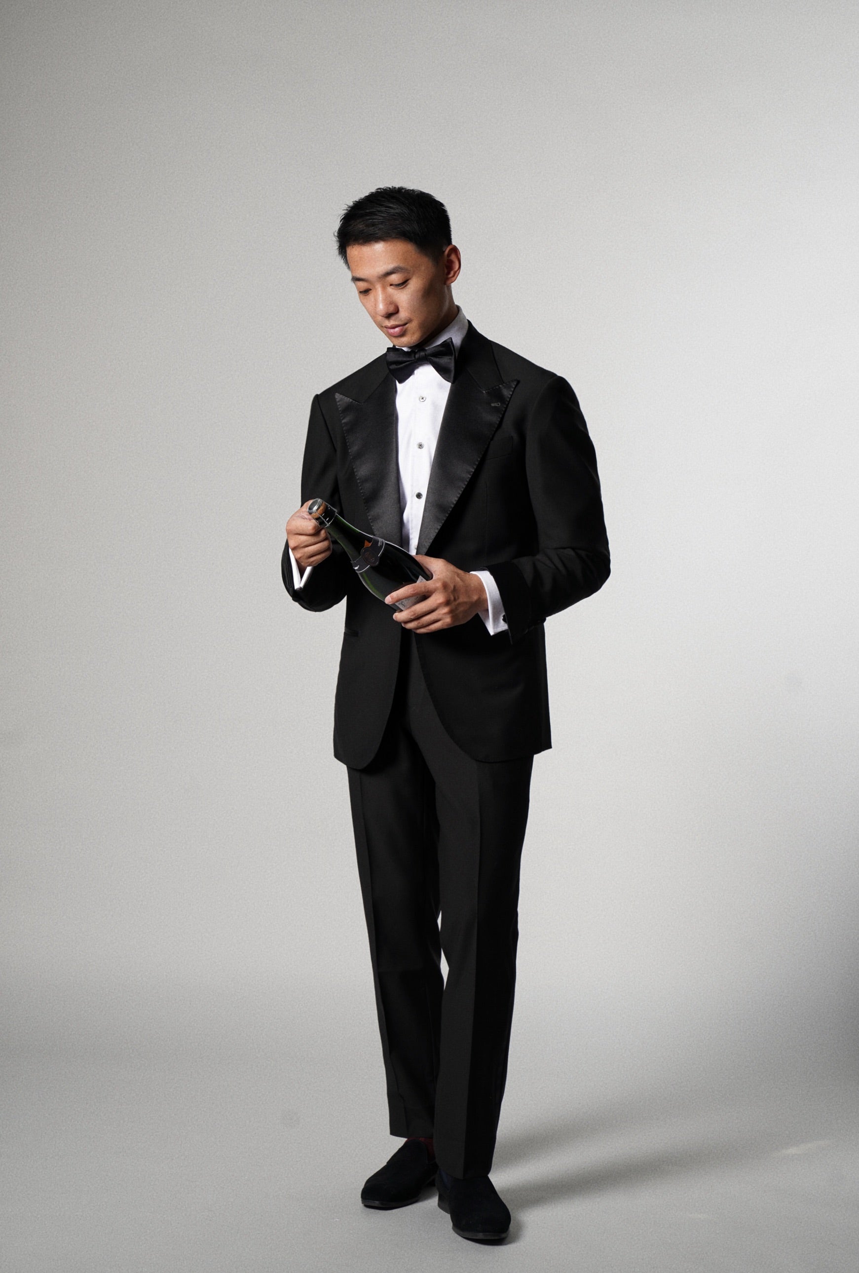 Black Wool Barathea Peak Lapel Single Breasted Dinner Suit #219