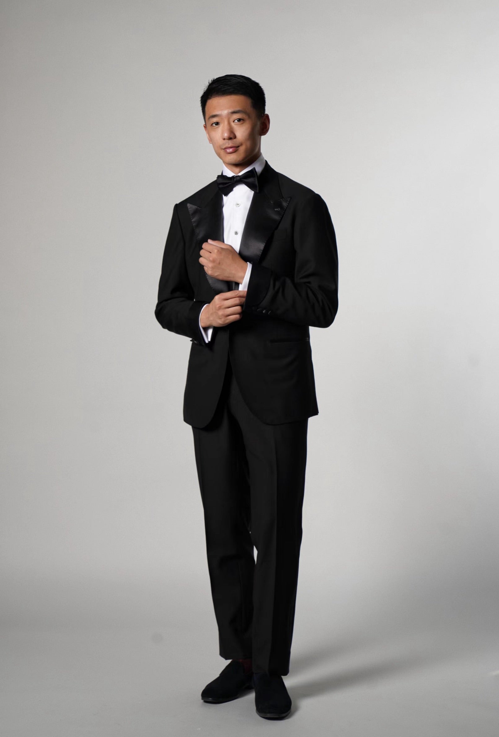 Black Wool Barathea Peak Lapel Single Breasted Dinner Suit #219