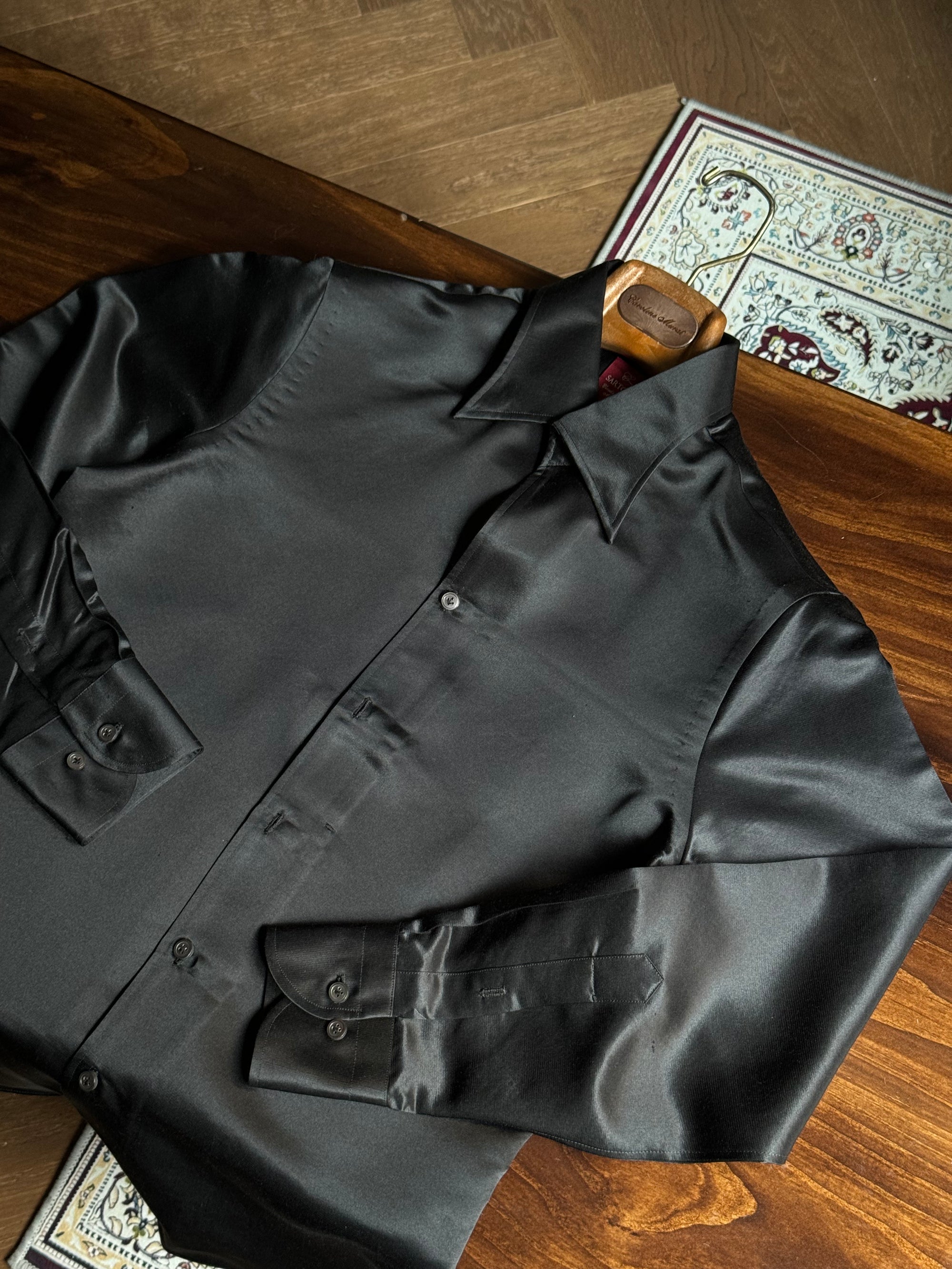 MTO Hand-stitched Black One Piece Collar Silk Shirt