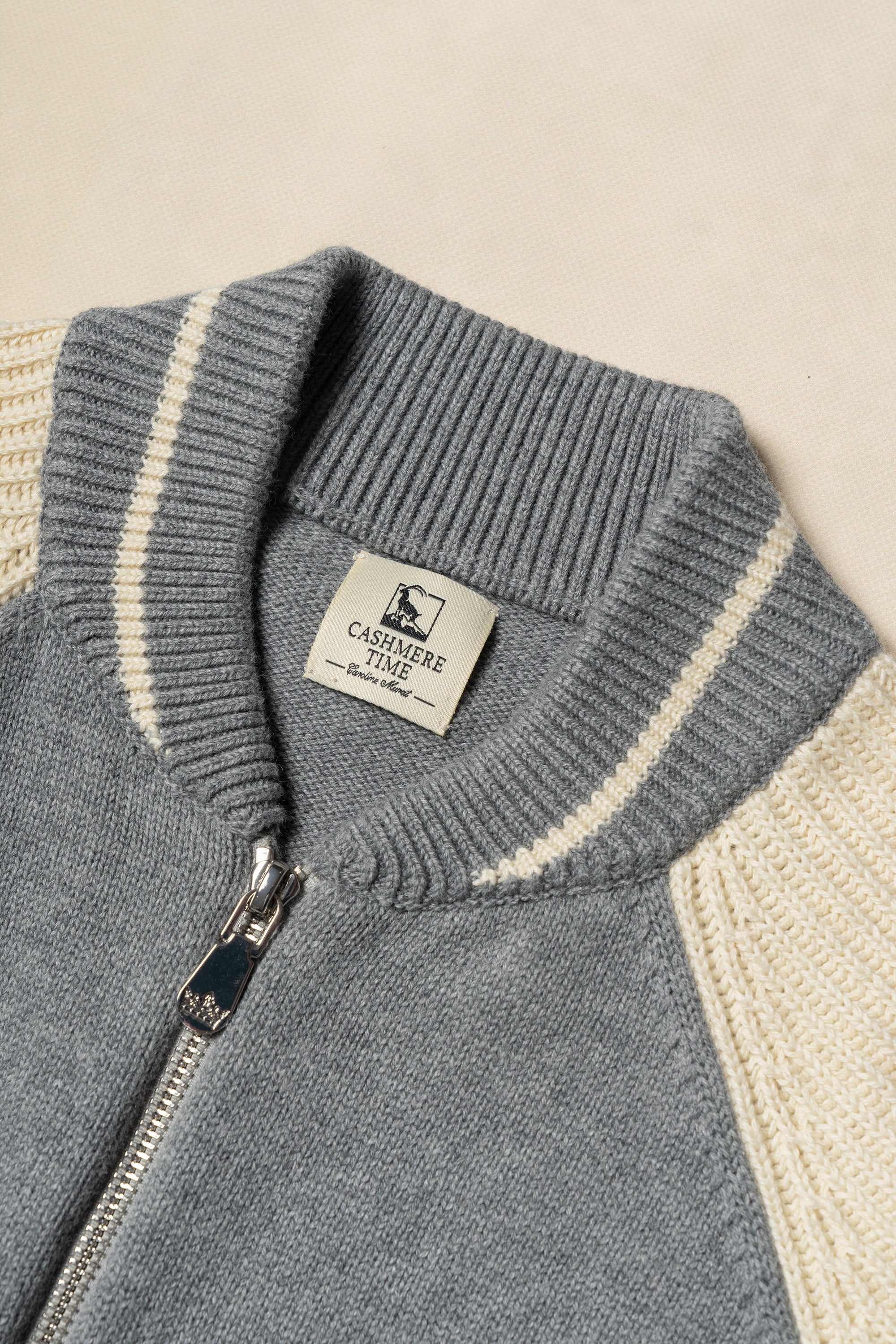 Elegant Grey Knitted Bomber Jacket