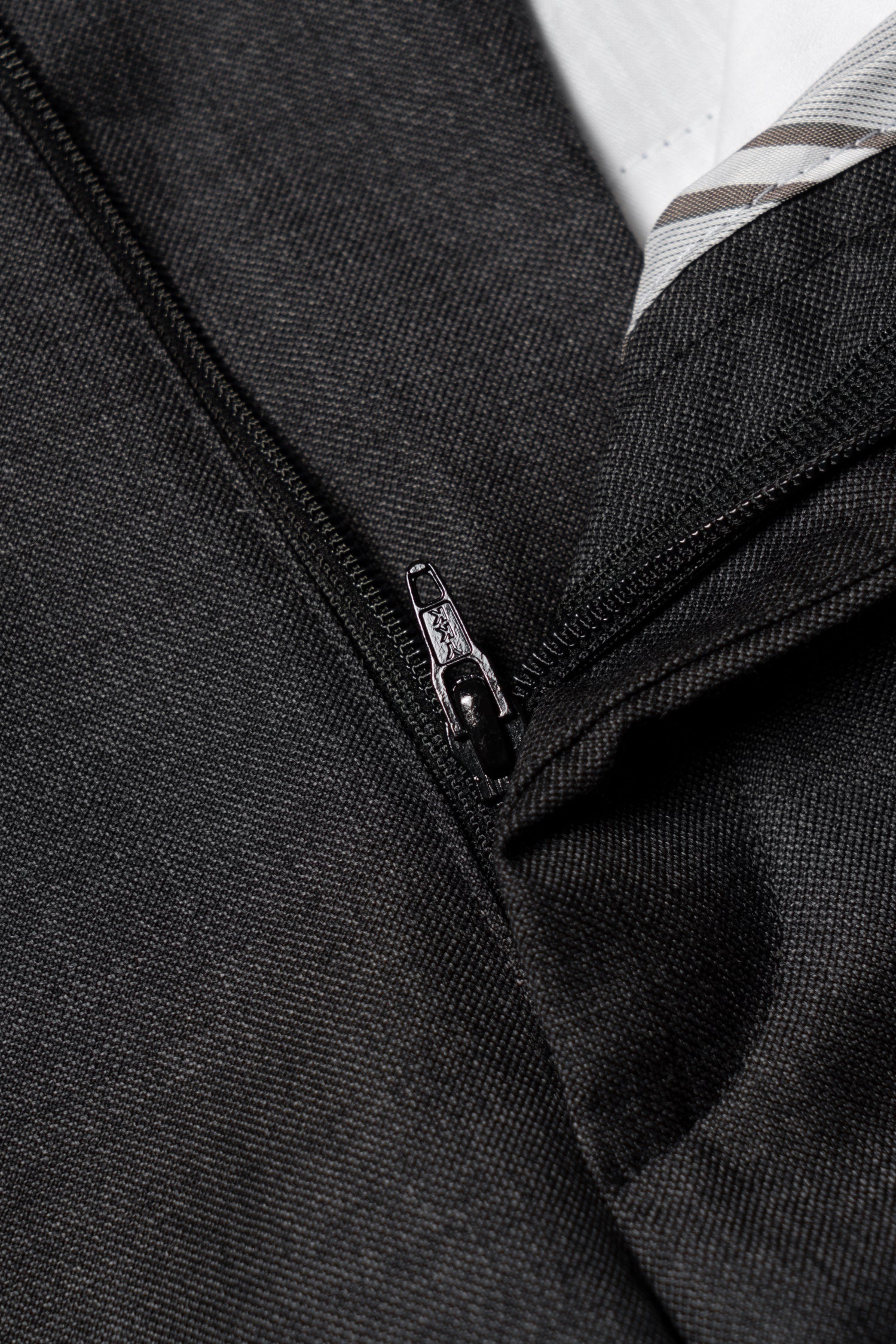 MTO Charcoal Sharkskin 17 Micron 130s Suit #405