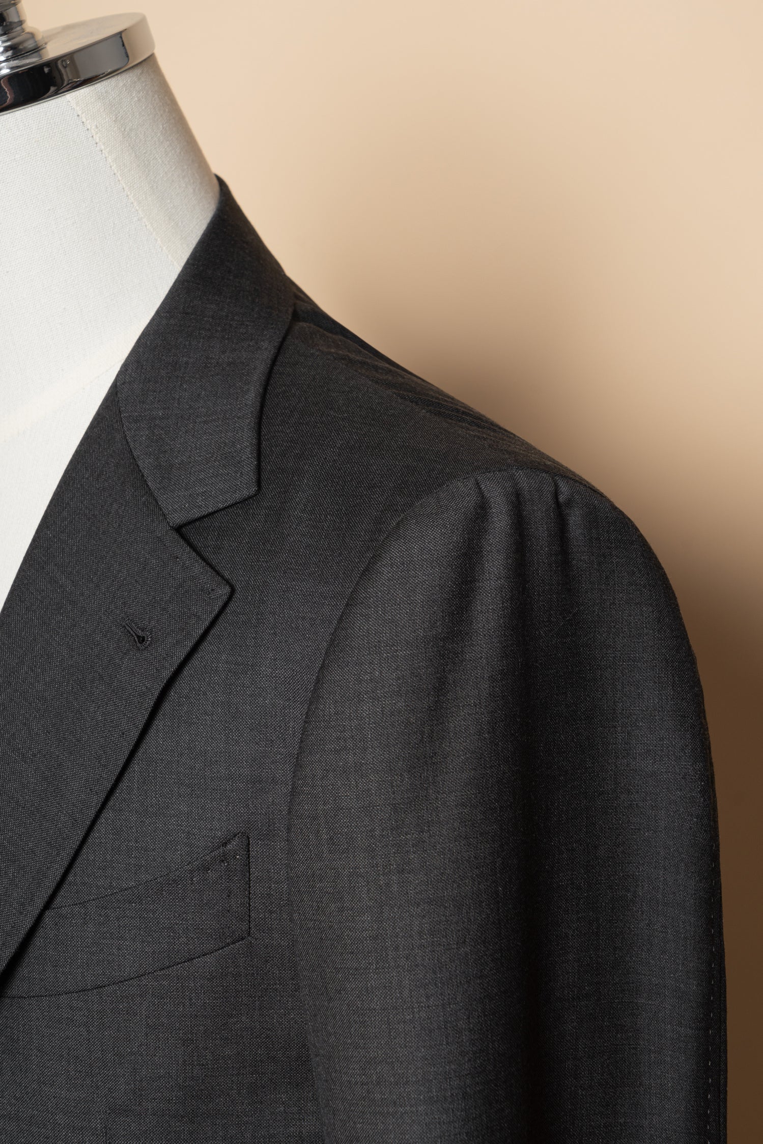 MTO Charcoal Sharkskin 17 Micron 130s Suit #405