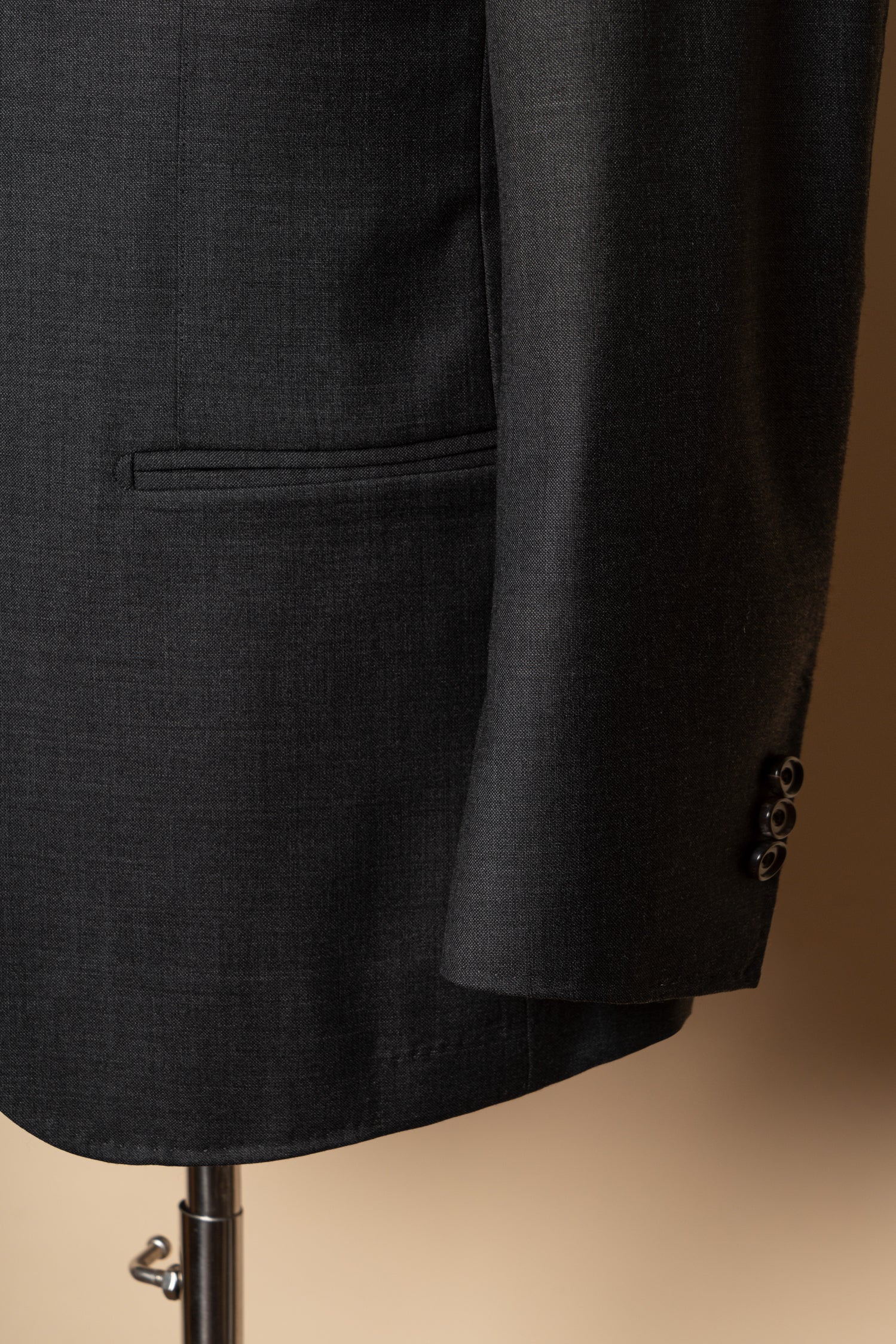 MTO Charcoal Sharkskin 17 Micron 130s Suit #405