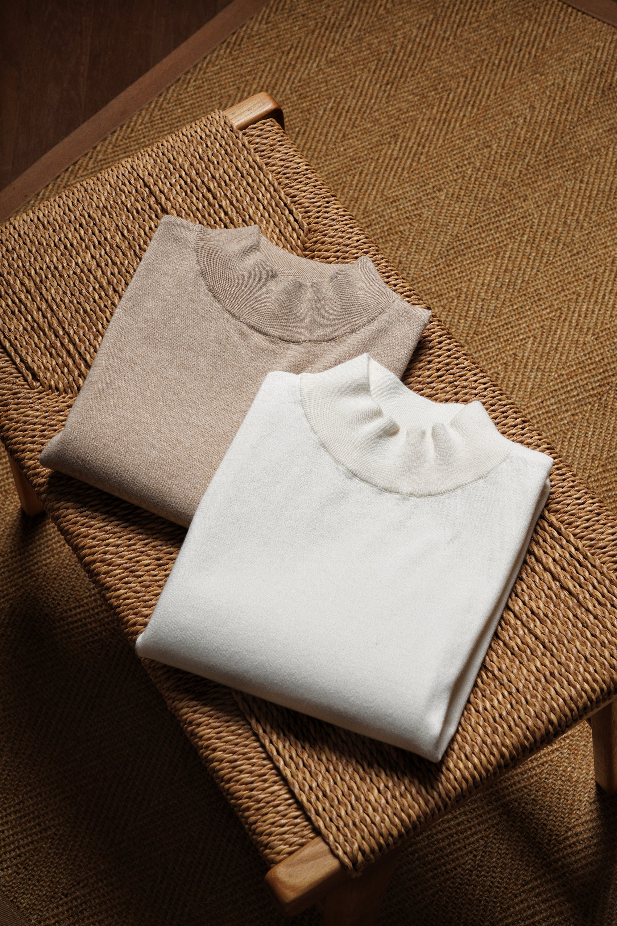 Camel / Beige Knitted Mock Neck