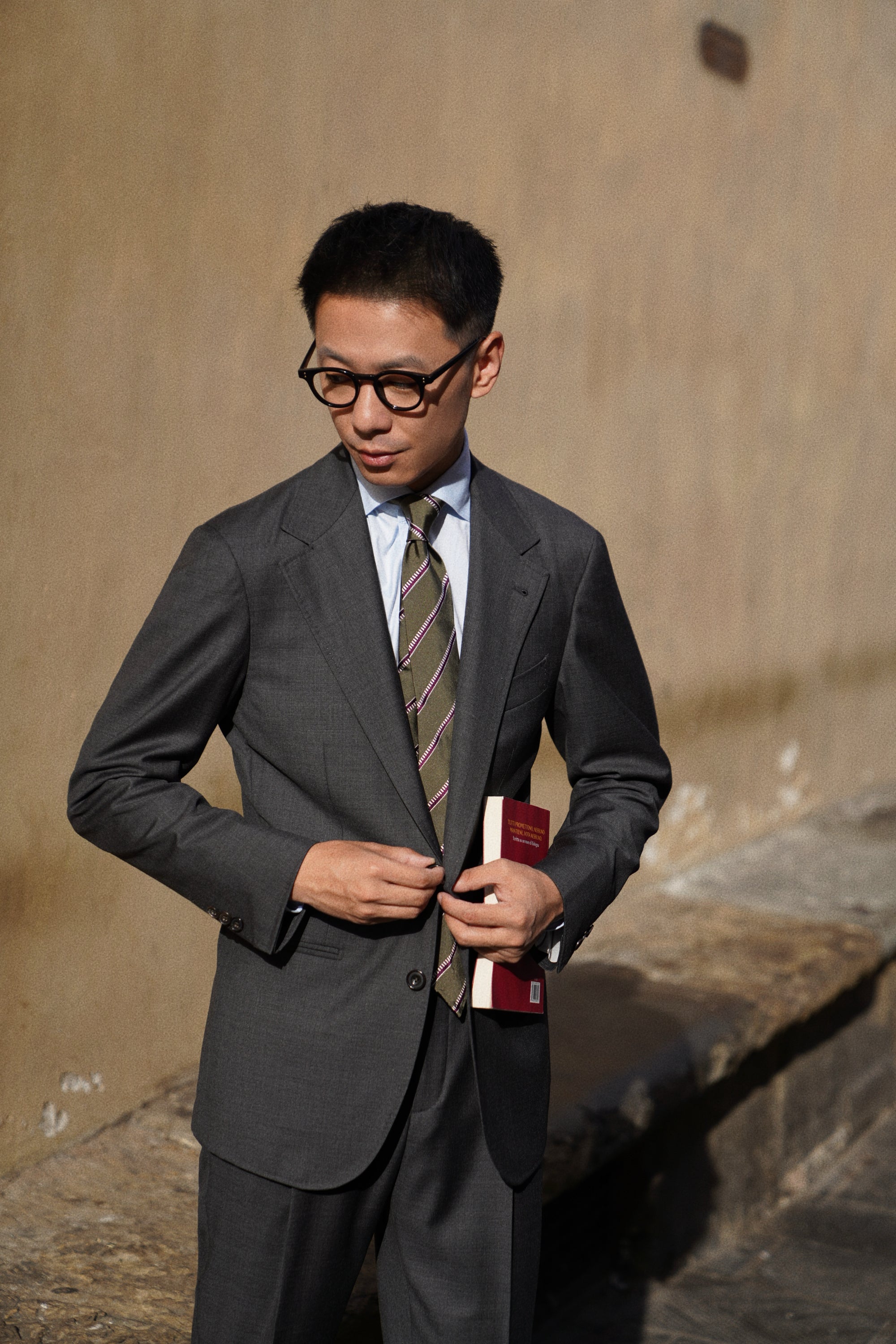 MTO Charcoal Sharkskin 17 Micron 130s Suit #405