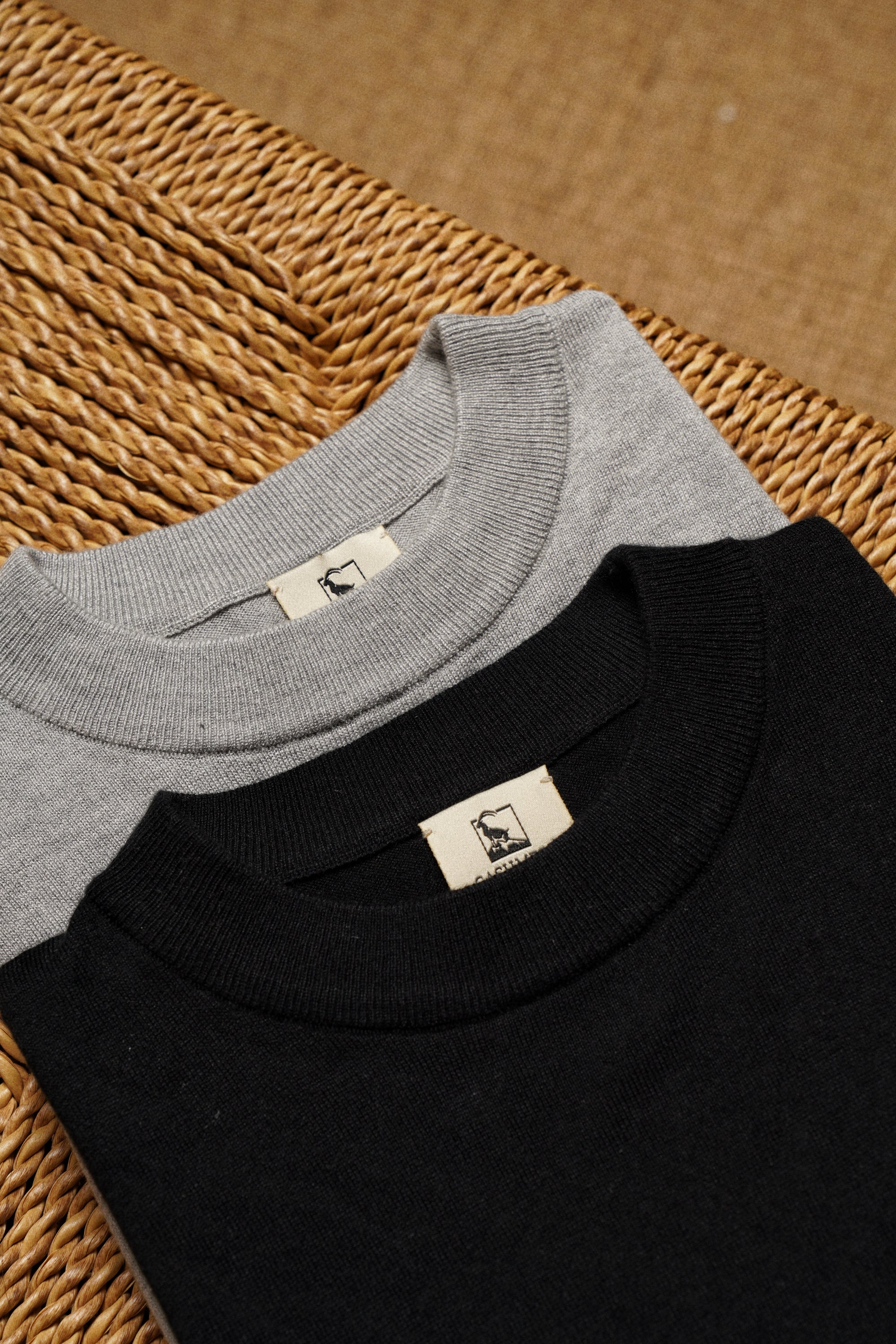 Black / Grey Silk Cashmere Blending Knitted Crew Neck