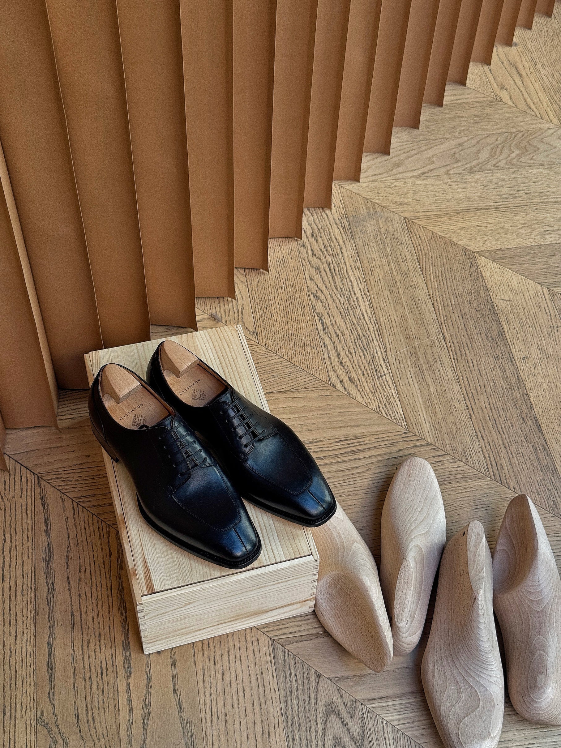 Adamello “Bologna” Black Calf Split-Toe Derby