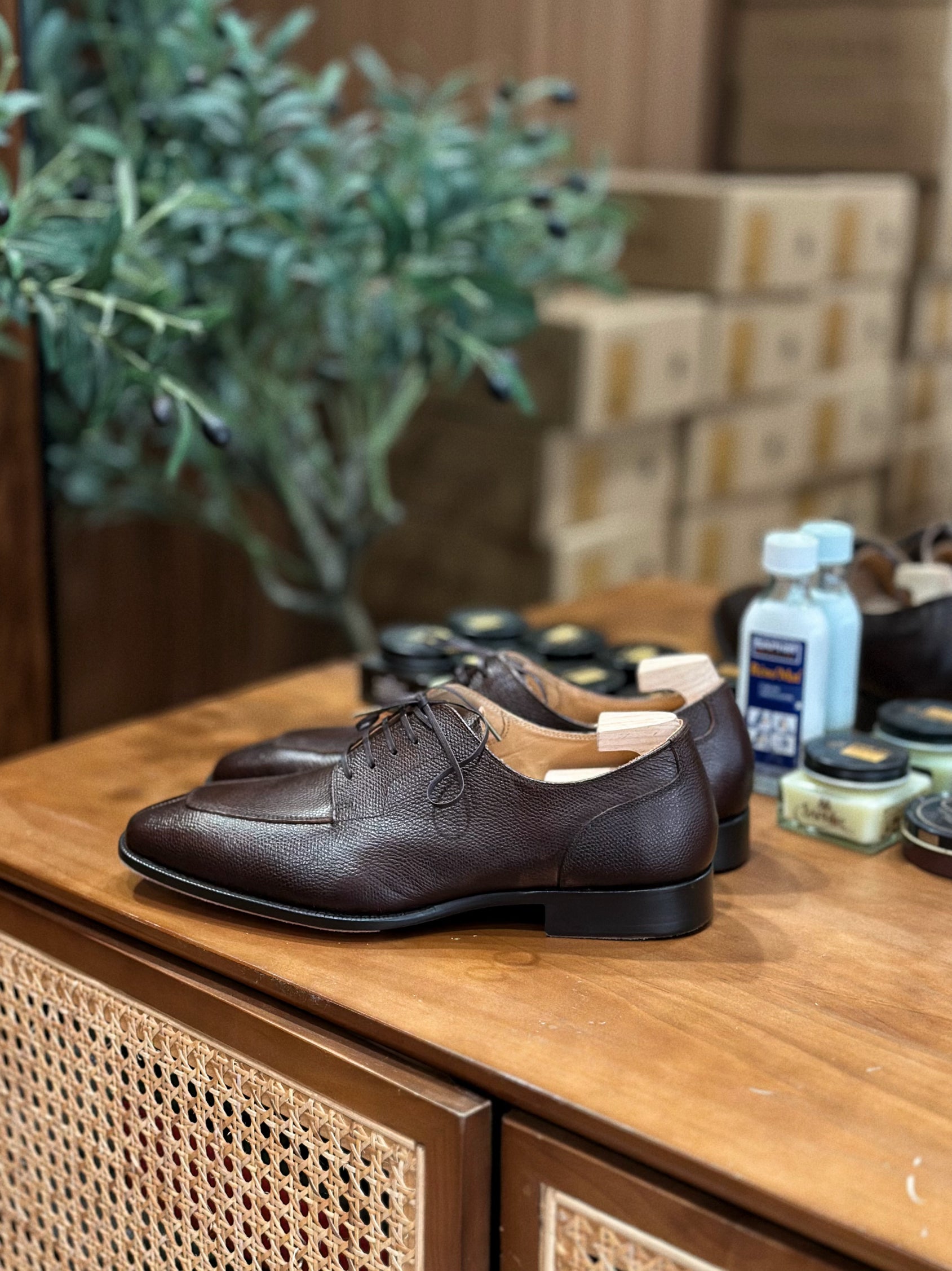 Adamello “Bologna” Brown Top Grain Leather Split-Toe Derby