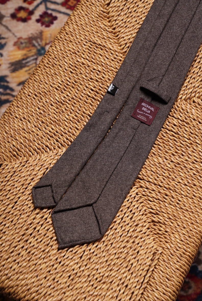 3-fold Handrolled Edge Tie #1