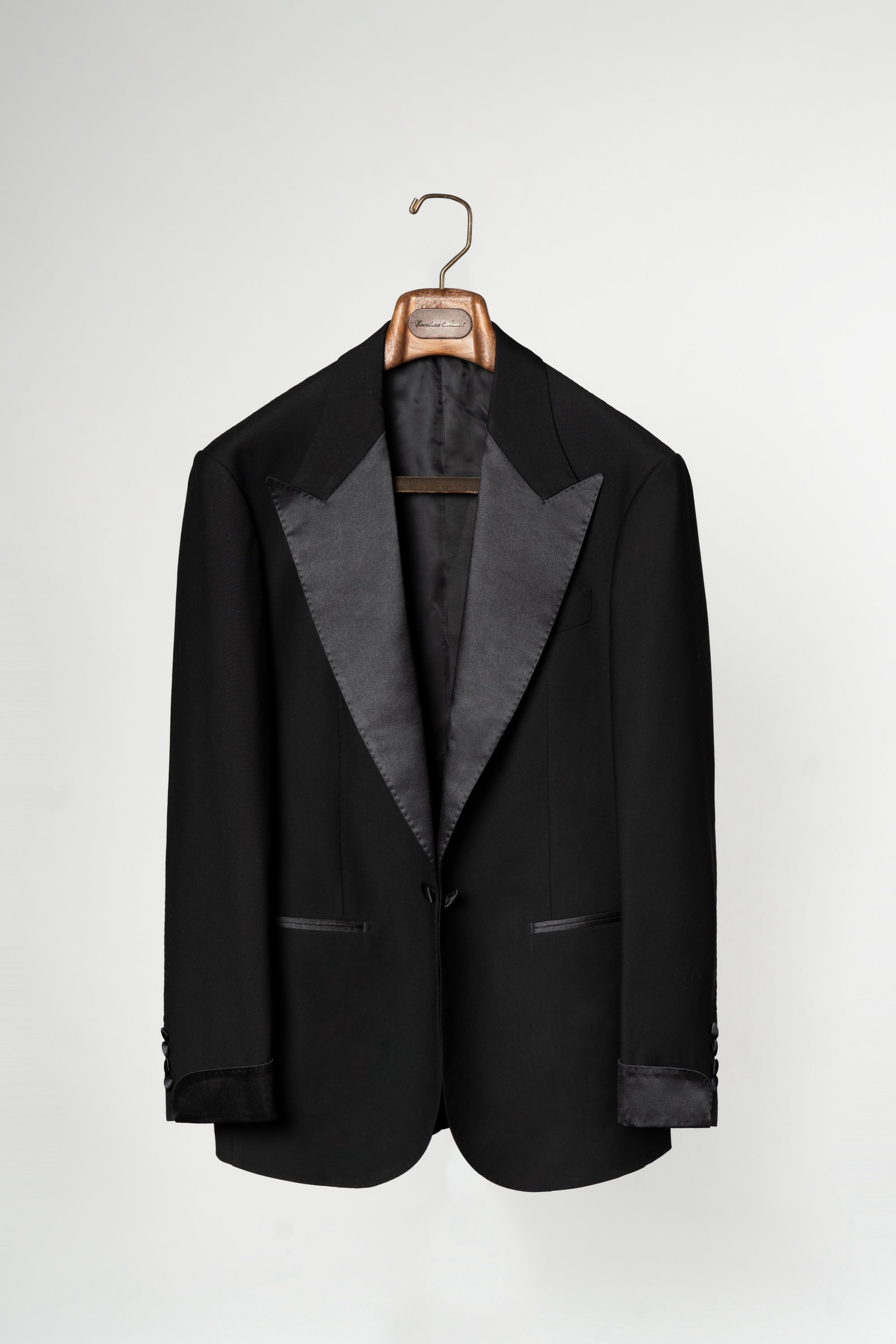 Black Wool Barathea Peak Lapel Single Breasted Dinner Suit #219