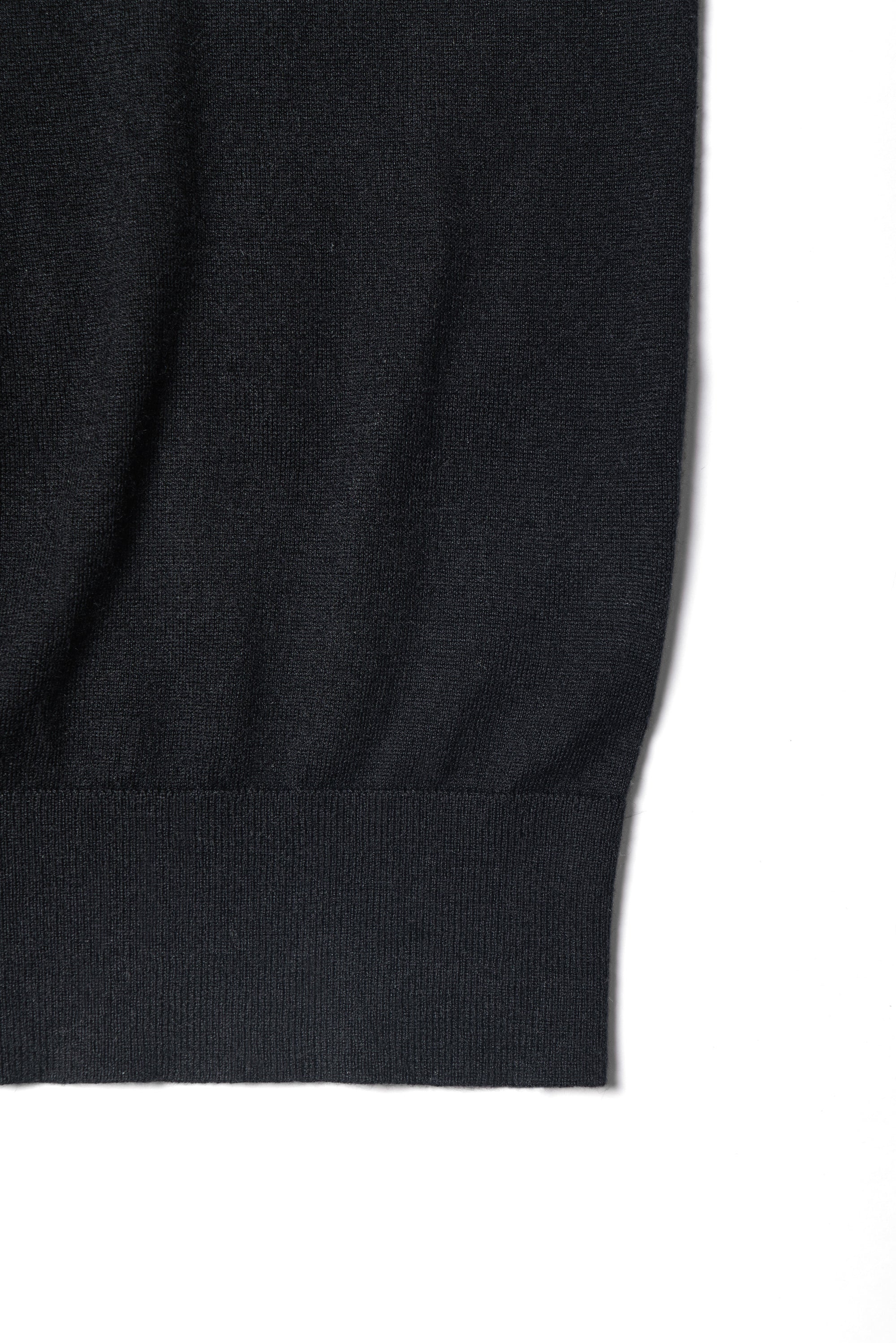 Black / Grey Silk Cashmere Blending Knitted Crew Neck